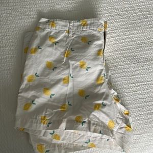 🍋 Old Navy 14 Chino Short